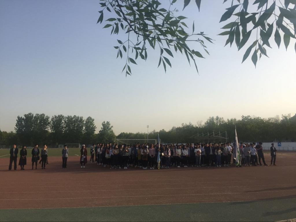 全体师生